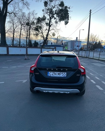 Volvo V60 cena 28900 przebieg: 299200, rok produkcji 2011 z Żnin małe 742